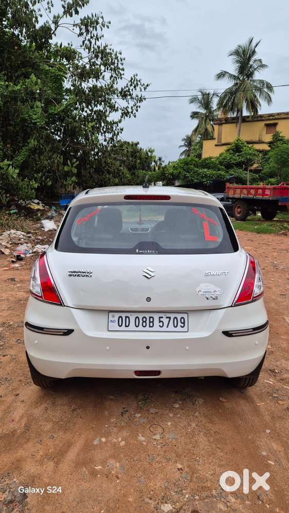 Maruti Suzuki Swift Vxi, 2014, Petrol