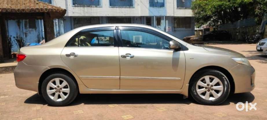 Toyota Corolla Altis G, 2013, Petrol