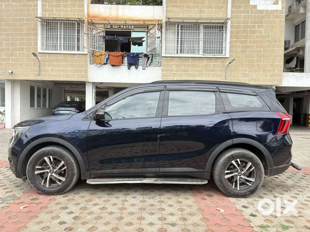 Mahindra Xuv700 2.0 Ax 5 Petrol Mt 7 Str, 2022, Petrol