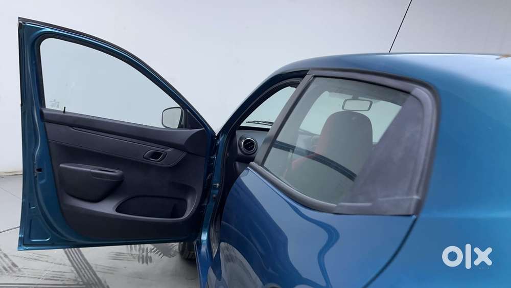 Renault Kwid 1.0 Rxt Amt, 2023, Petrol