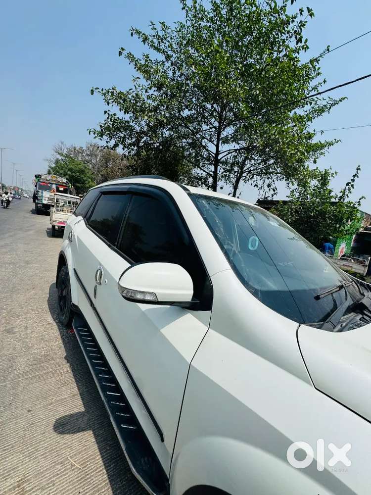 Mahindra Xuv500 2015 Diesel 75000 Km Driven