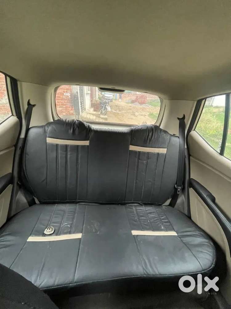 Hyundai I10 Magna 2012 Car