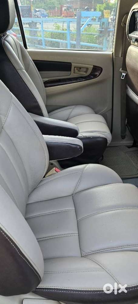 Toyota Innova 2.5 G (diesel) 7 Seater, 2007, Diesel