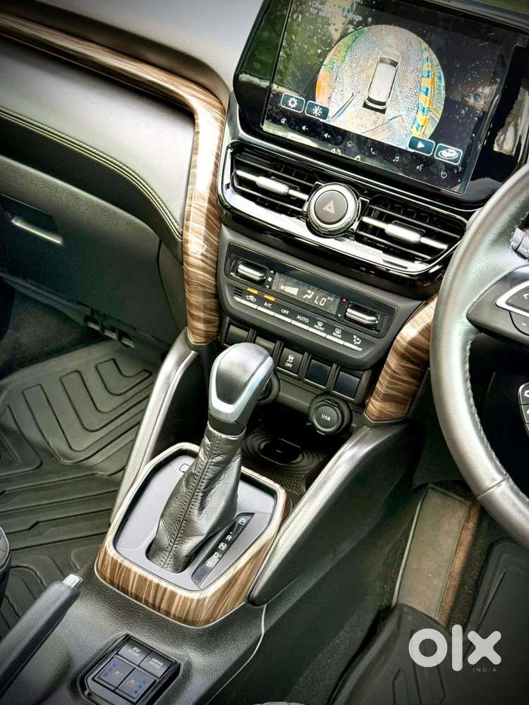 Maruti Suzuki Grand Vitara 1.5 Alpha Plus Intelligent Hybrid Ecvt, 2..