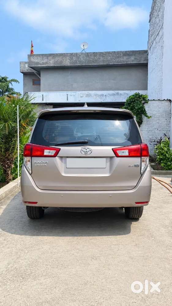 Toyota Innova Crysta 2016 Captain Seats