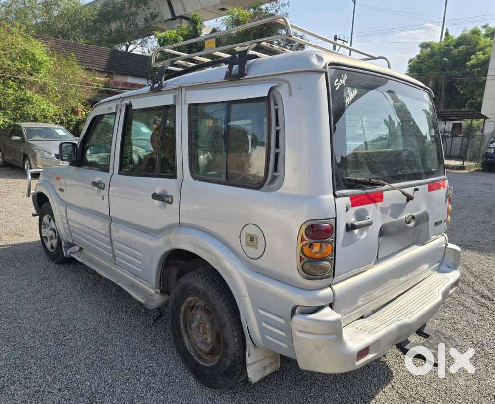 Mahindra Scorpio 2.6 Glx, 2003, Diesel