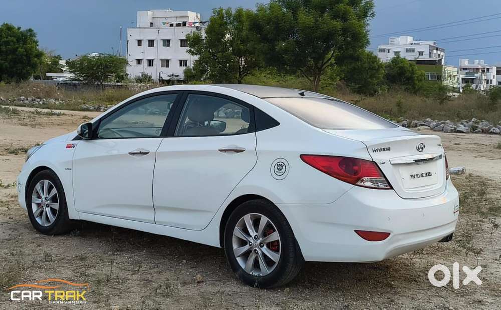 Hyundai Fluidic Verna