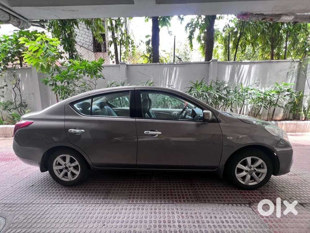 Nissan Sunny - 2011 Petrol, 1st Hand And Top Model