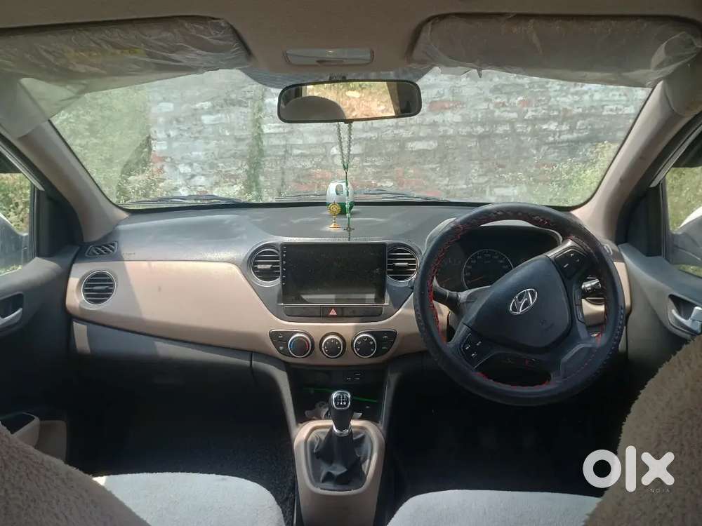 Hyundai Grand I10 2017 Petrol+cng Manual & Well Maintained