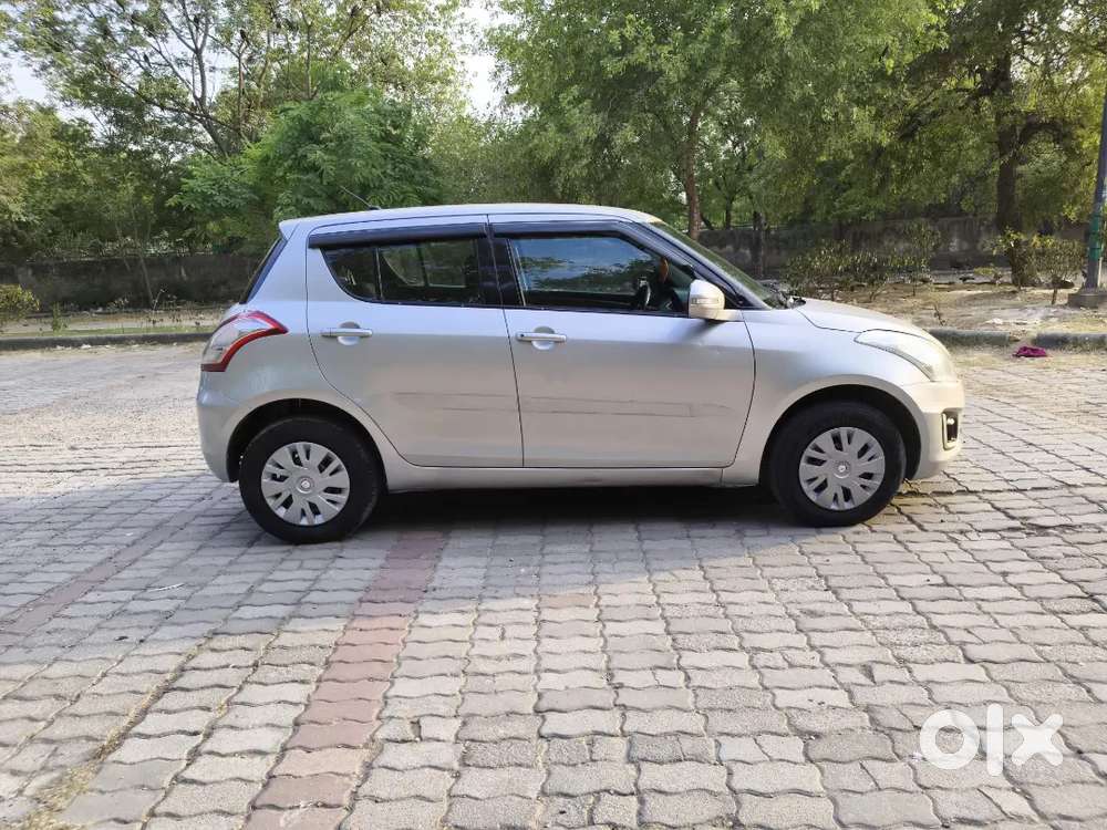 Maruti Suzuki Swift 2015, Vxi + Manual