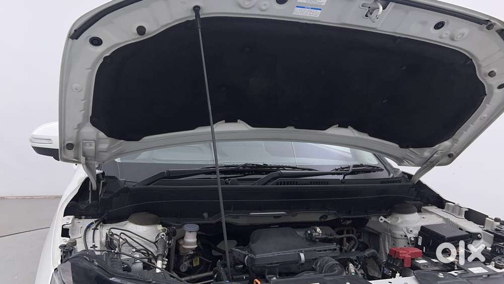 Maruti Suzuki Brezza Zxi Plus At, 2022, Petrol