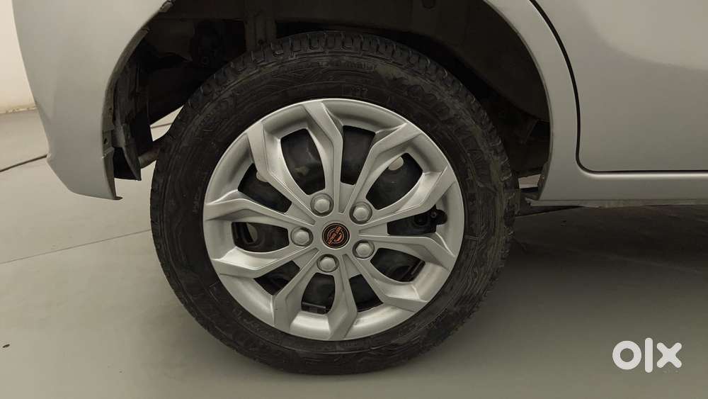 Maruti Suzuki Alto K10 1.0 Vxi Amt, 2017, Petrol