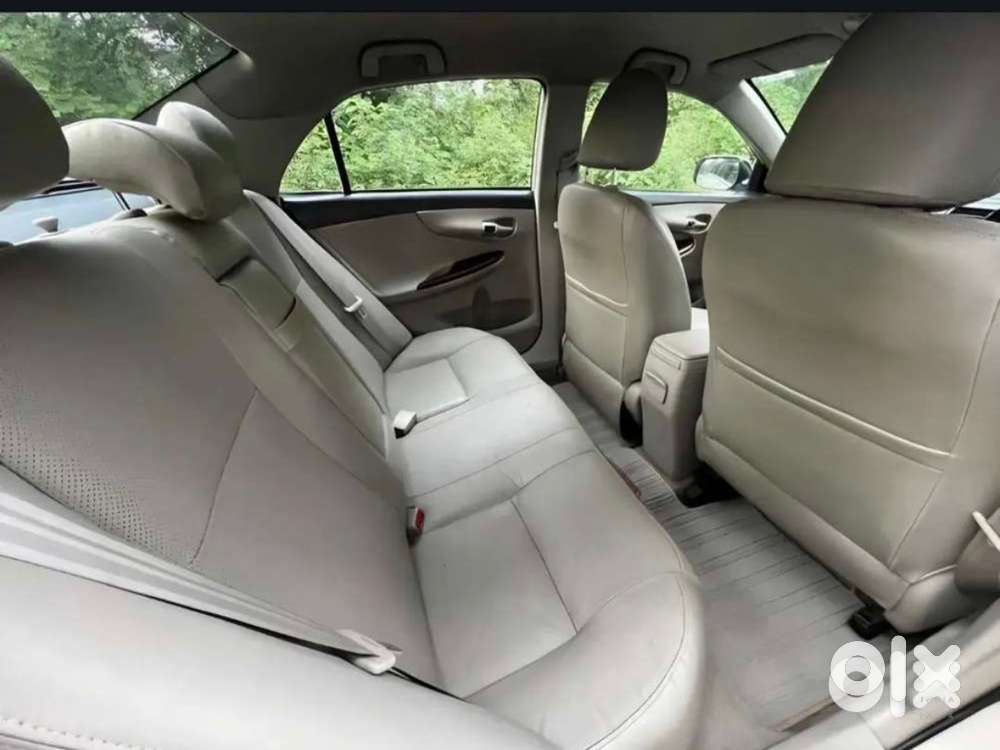 Toyota Corolla Altis 2013 Petrol Well Maintained