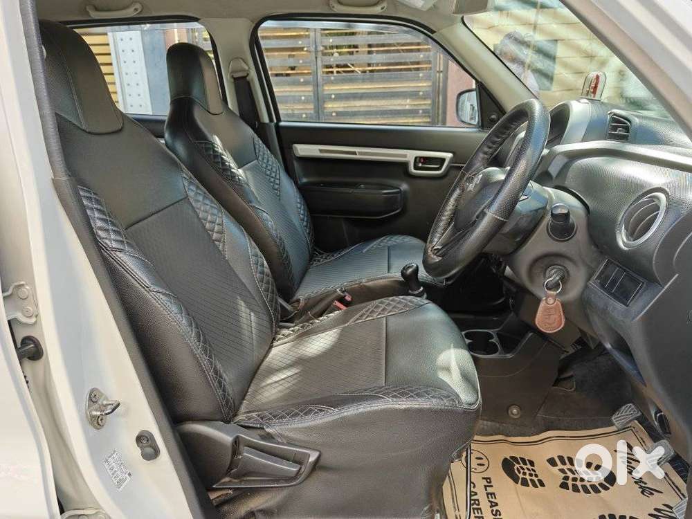 Maruti Suzuki S-presso Vxi Opt, 2022, Petrol