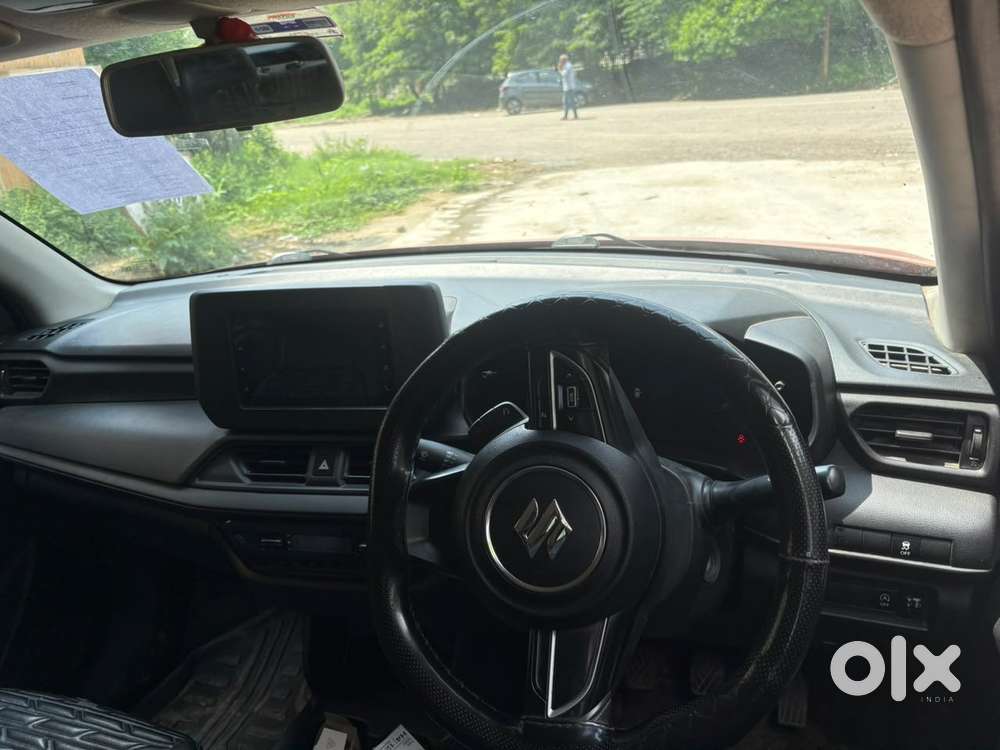 Maruti Suzuki Swift Vxi + Manual, 2024, Petrol