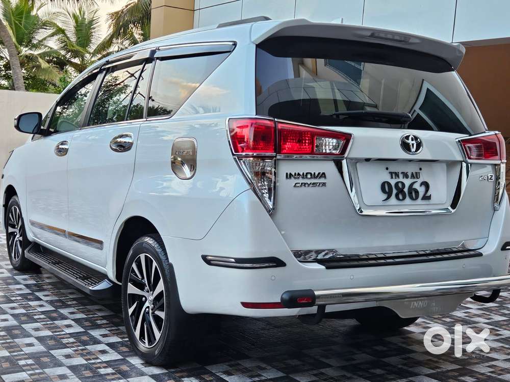 Toyota Innova Crysta [2020-ongoing] 2.4 Zx 7 Str, 2023, Diesel