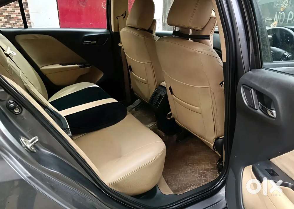 Honda City Sv Mt With Pin To Pin Honda Service Record Maintained.