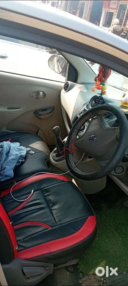 Nissan Patrol Le 2015 Petrol Variant