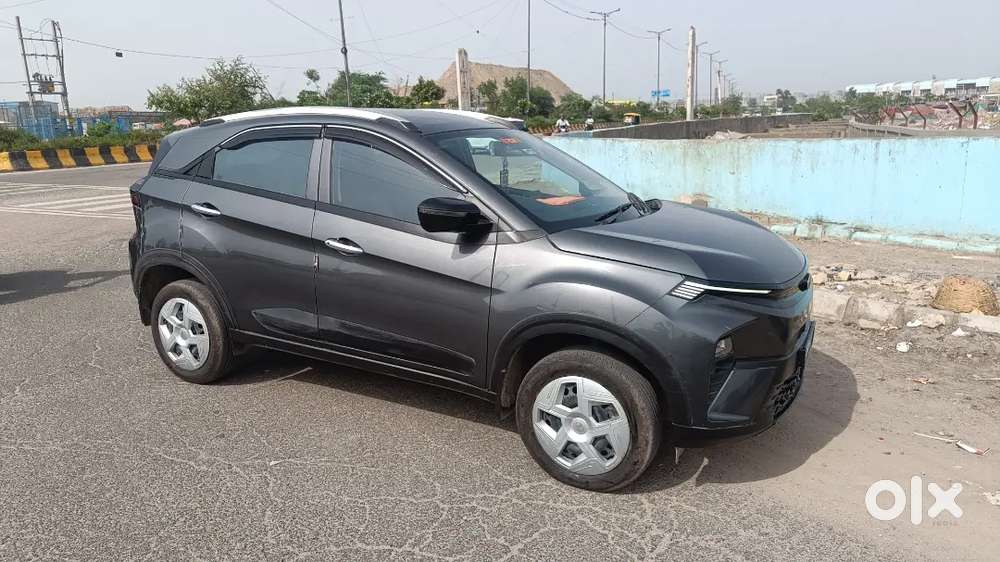 Tata Nexon Smart Plus 2025
