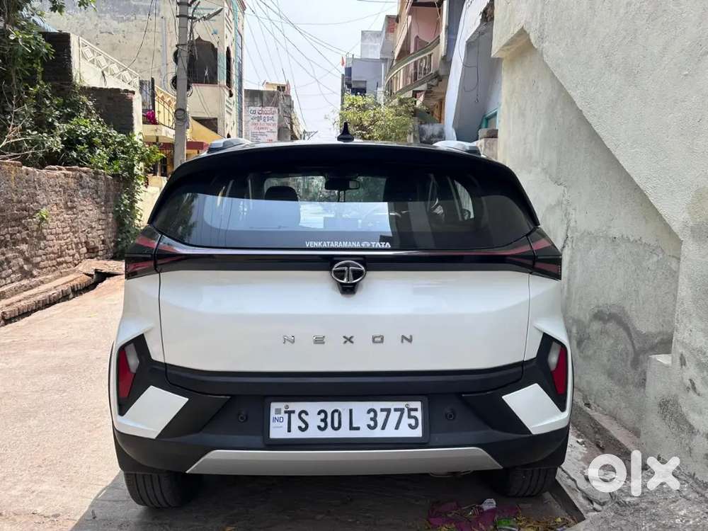 Tata Nexon 2023 Petrol 48000 Km Driven