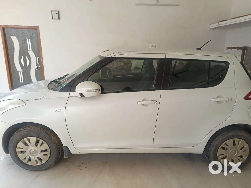 Maruti Suzuki Swift 2012 Diesel 98800 Km Driven