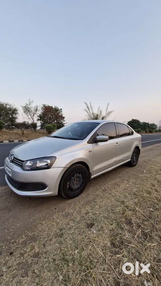 2011 Volkswagen Vento 1.6 Trendline Petrol – 39,000 Km, Silver
