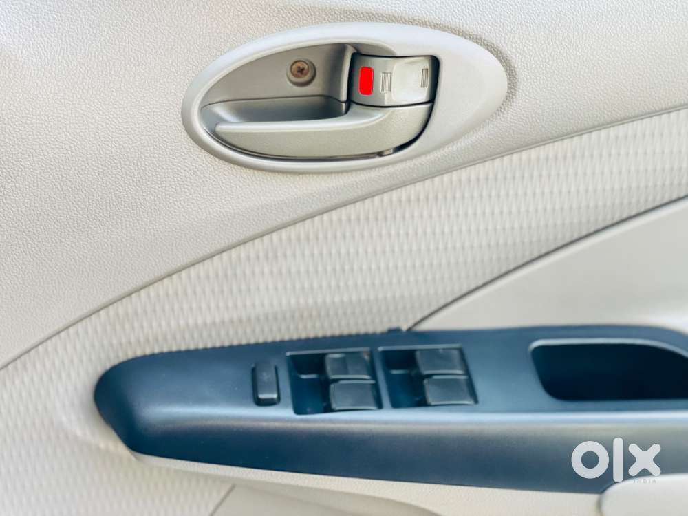 Toyota Etios 2010-2012 Vx, 2011, Cng & Hybrids