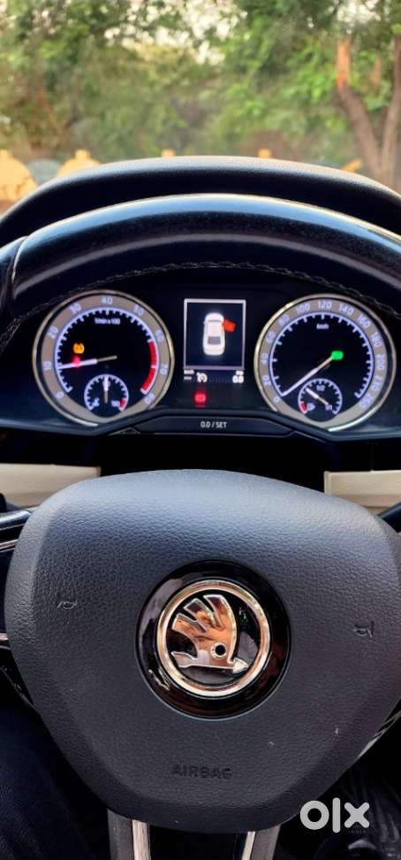 Skoda Superb L&k 1.8 Tsi At, 2017, Petrol