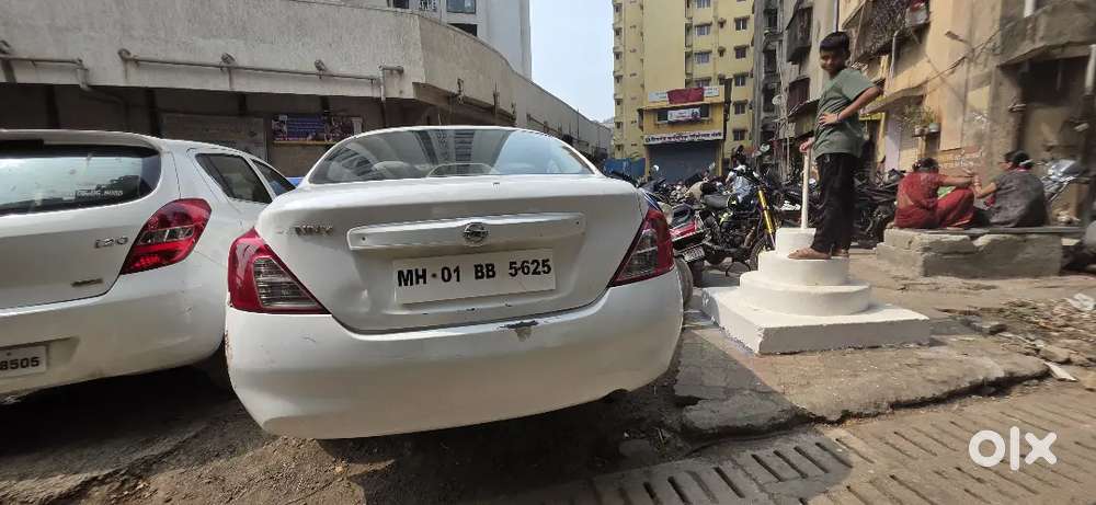 Nissan Sunny (2012) Petrol – Spacious Family Sedan