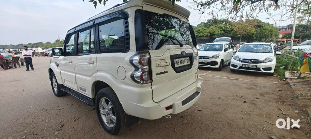 Mahindra Scorpio S10, 2015, Diesel