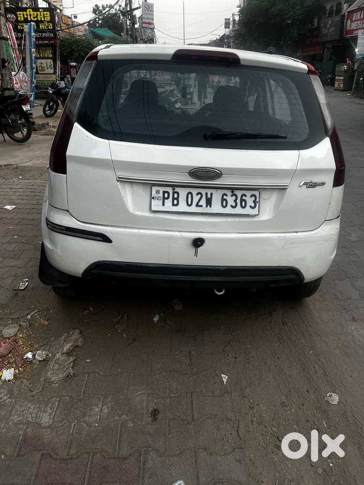2012 Ford Figo Zxi Petrol 1.2 Diesel