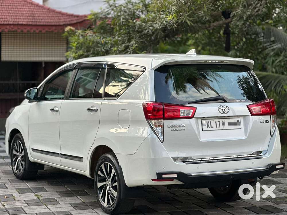 Toyota Innova Crysta 2.4 Z 7 Str, 2022, Diesel