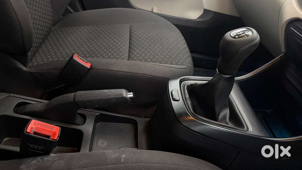Tata Altroz 1.2 Xt, 2022, Petrol