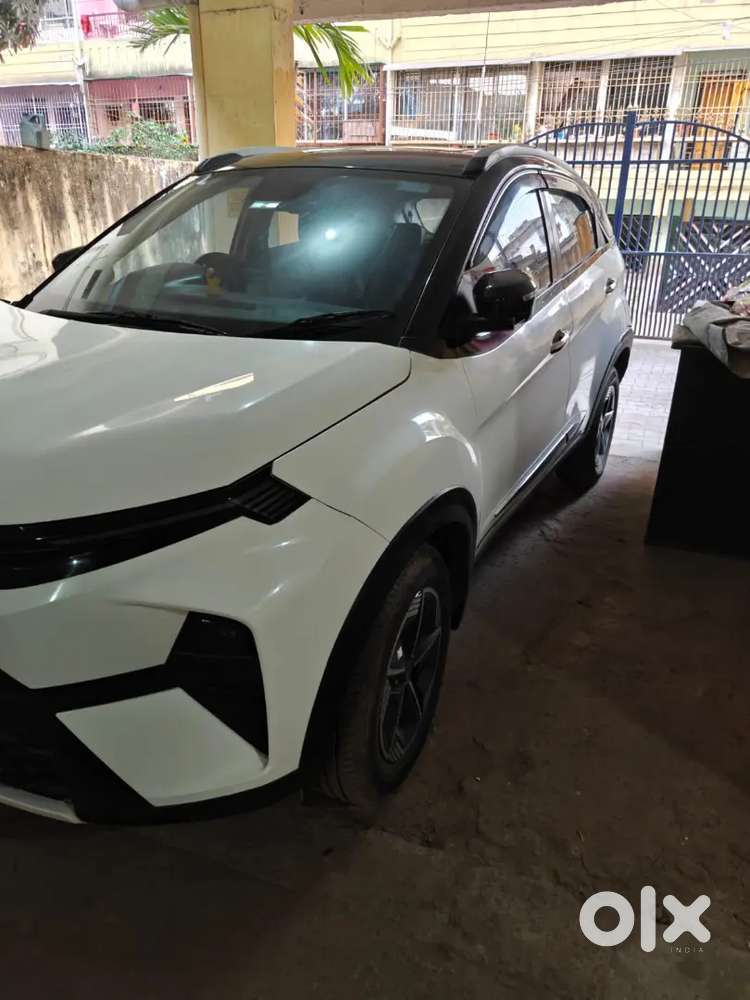 @t Bokaro Nexon Creative Plus Dt 2024 Diesel , Sunroof, Top Model