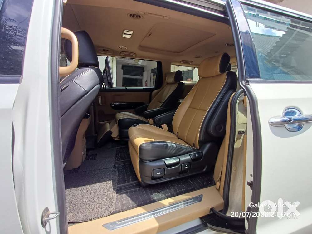 Kia Carnival Limousine, 2020