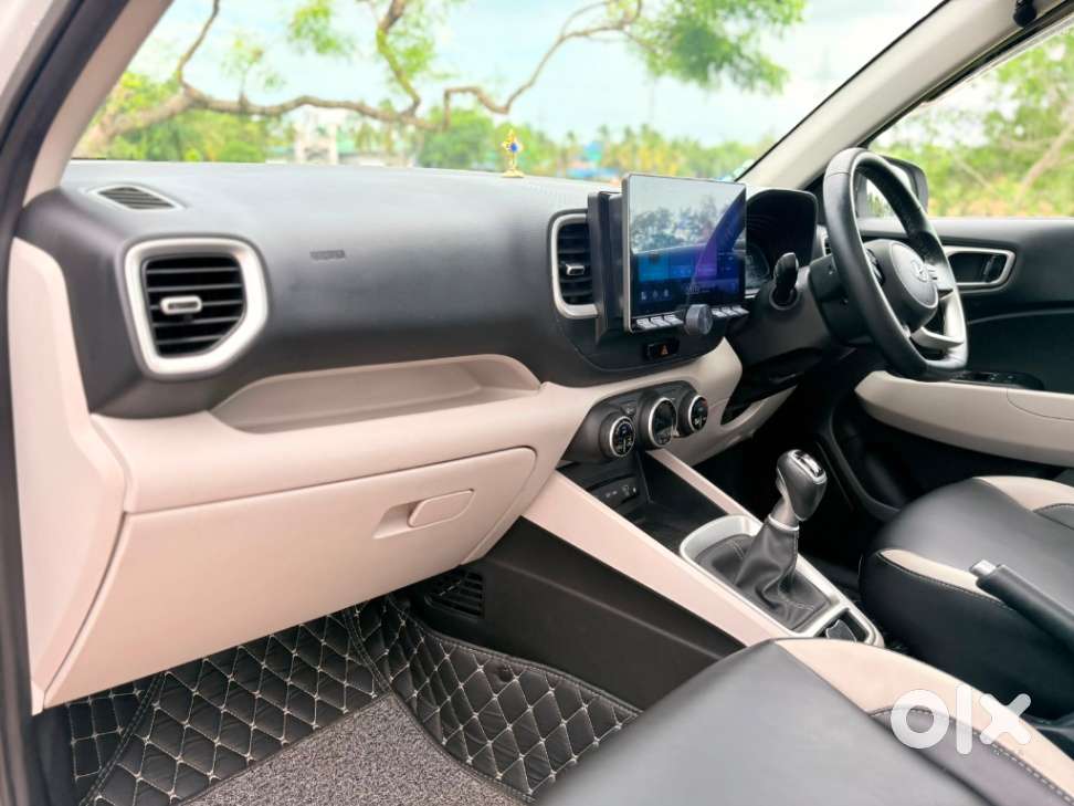 Hyundai Venue Sx (o) Mt 1.5 Diesel, 2023, Diesel
