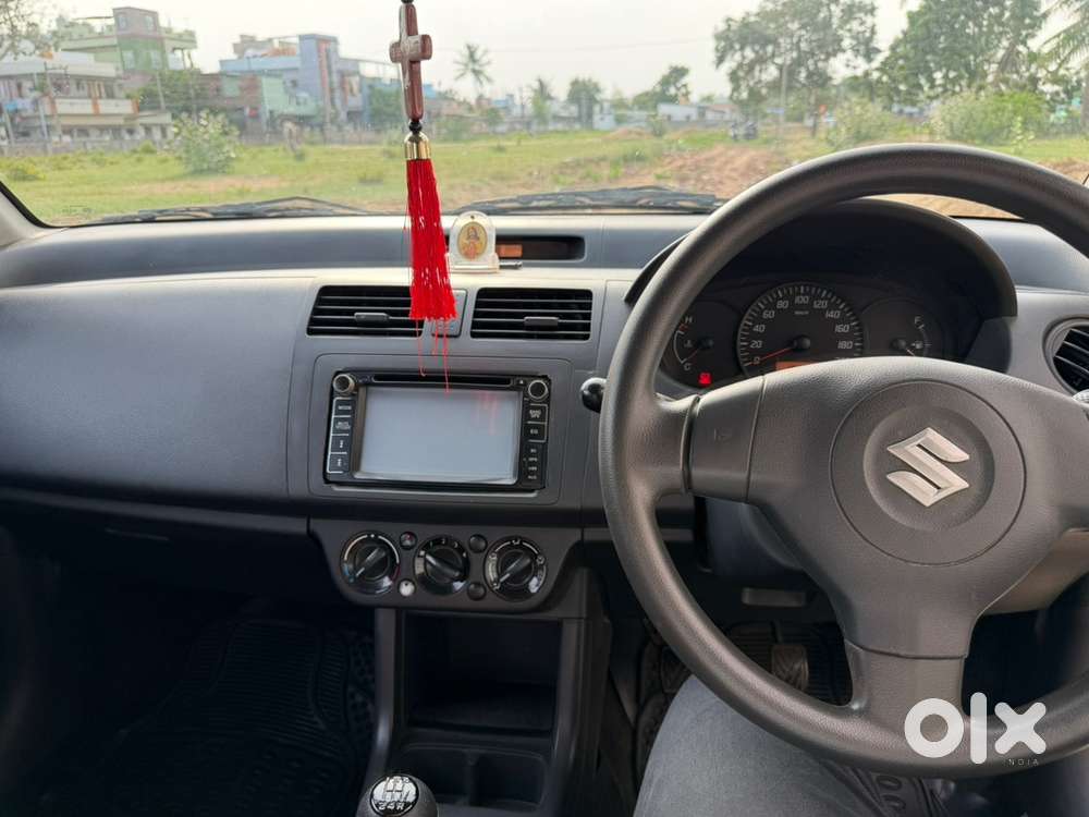 Swift Dzire Petrol 2012
