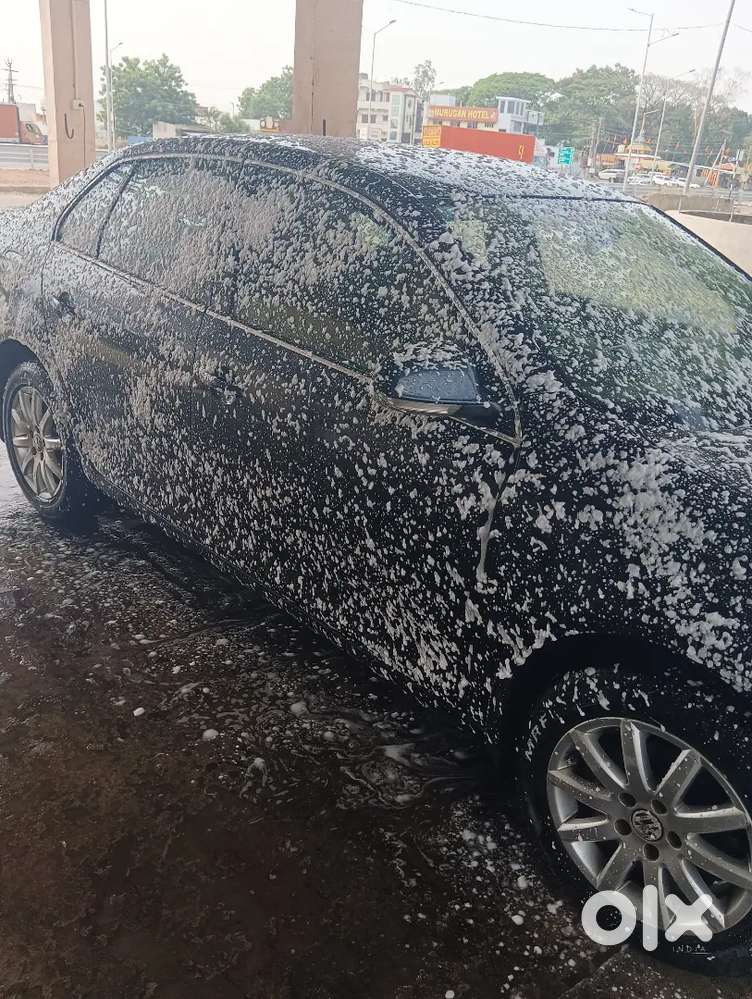 Volkswagen Jetta 2010 Diesel 135000 Km Driven For Self Drive Or Sale
