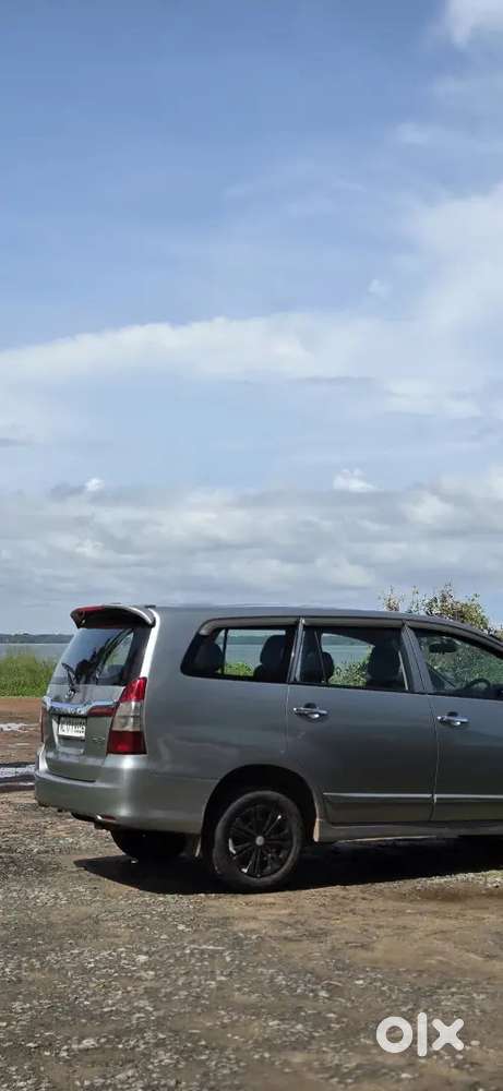 Innova 2015 G Manual 
New Clutch 
1 Lakh Km Done 
New Clutch