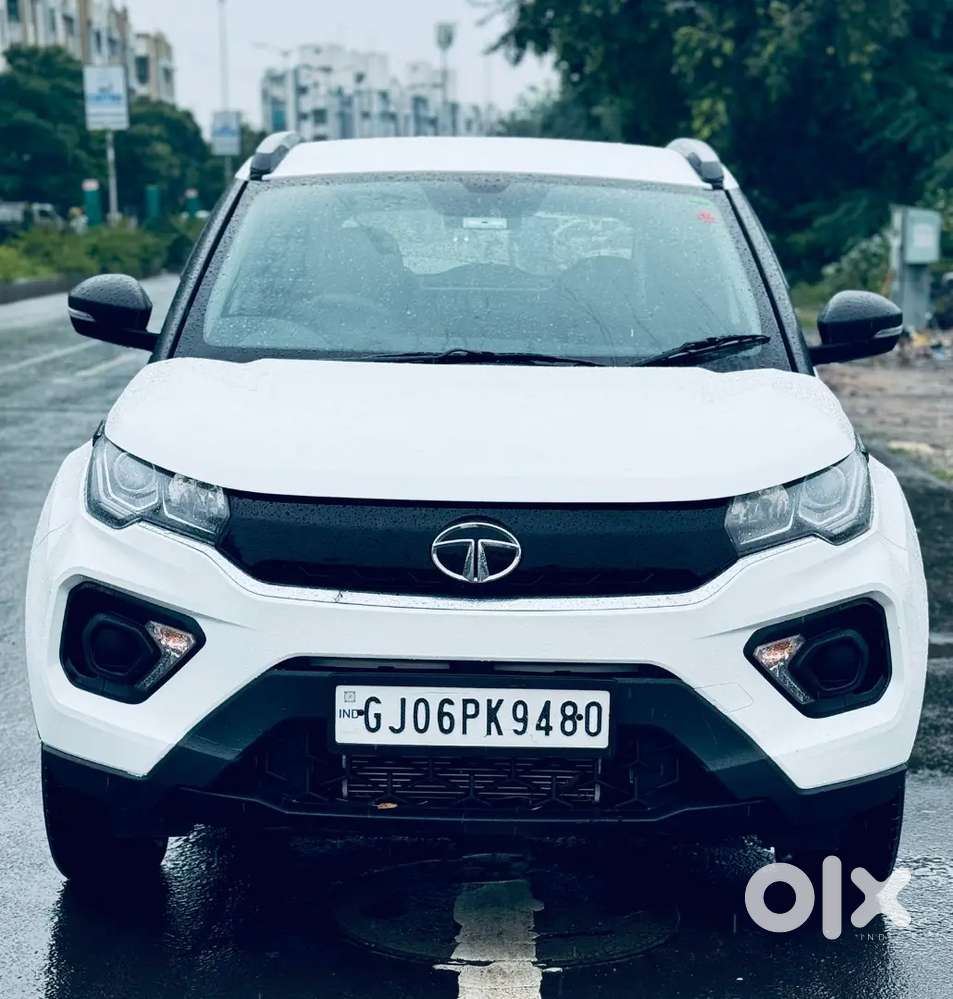 Tata Nexon Automatic Xma+ 1st Owner 13000petrol 2023