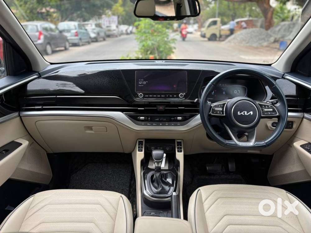 Kia Carens 1.4 Luxury Plus Dct 7 Str, 2022, Petrol