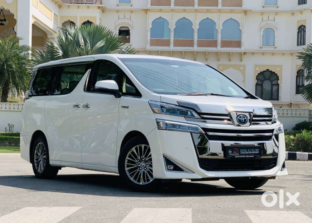 Toyota Vellfire Vip &ndash; Executive Lounge, 2023