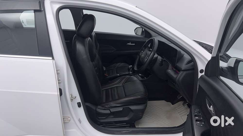 Hyundai Verna 1.5 Sx Turbo Petrol Mt, 2023, Petrol