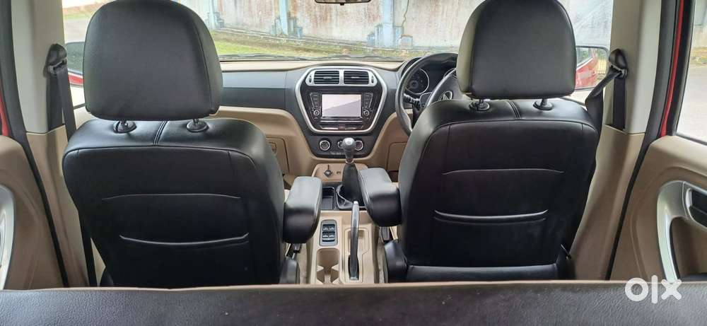 Mahindra Tuv 300, 2018