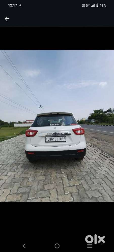 Maruti Suzuki Brezza Vxi At, 2021, Petrol