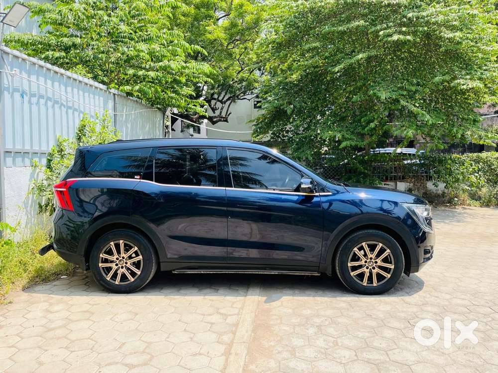 Mahindra Xuv700 2.0 Ax 7 Petrol Mt Str, 2024, Petrol