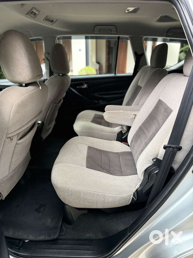 Toyota Innova Crysta 2.8 Gx At, 2016, Diesel