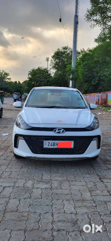 Hyundai Aura 1.2 Sx Cng, 2024, Cng & Hybrids