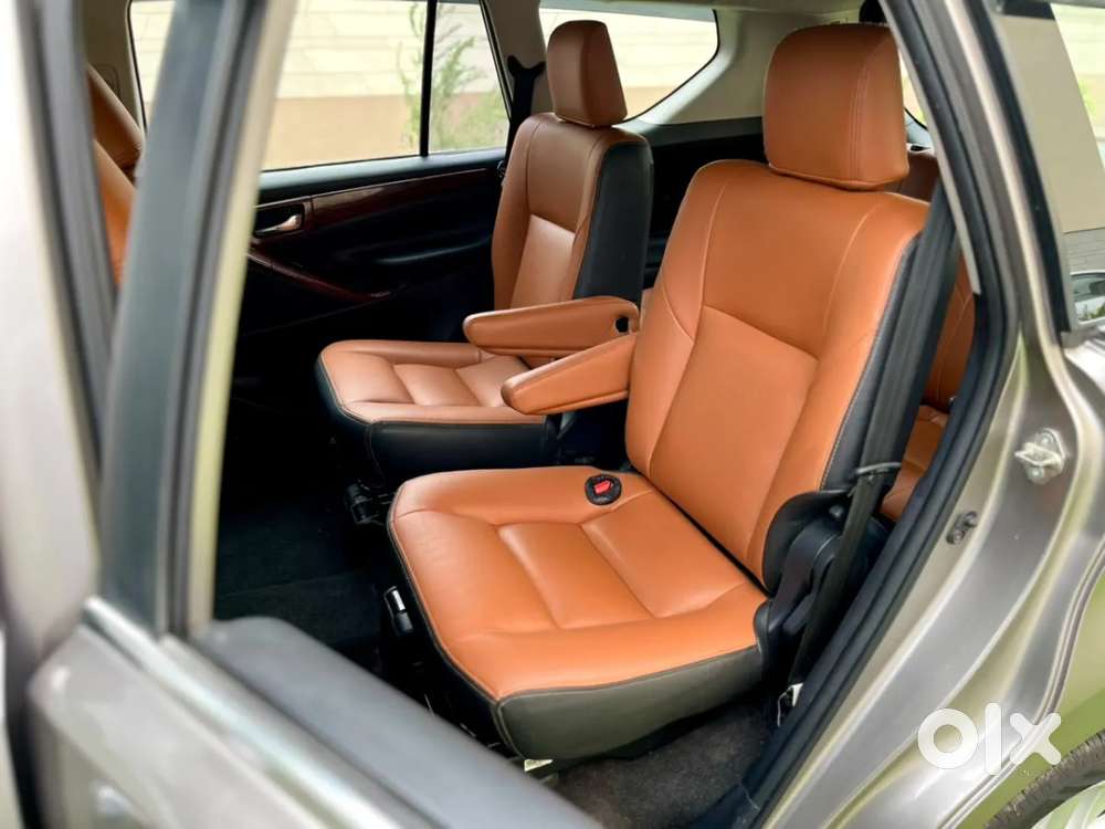 Toyota Innova Crysta 2.4 G Mt 7 Str, 2019, Diesel