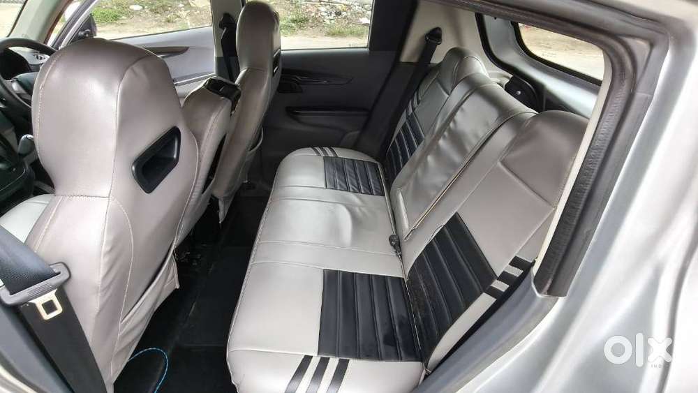 Mahindra Kuv 100 Mahindra-kuv-100-d75-k4-plus, 2018, Diesel